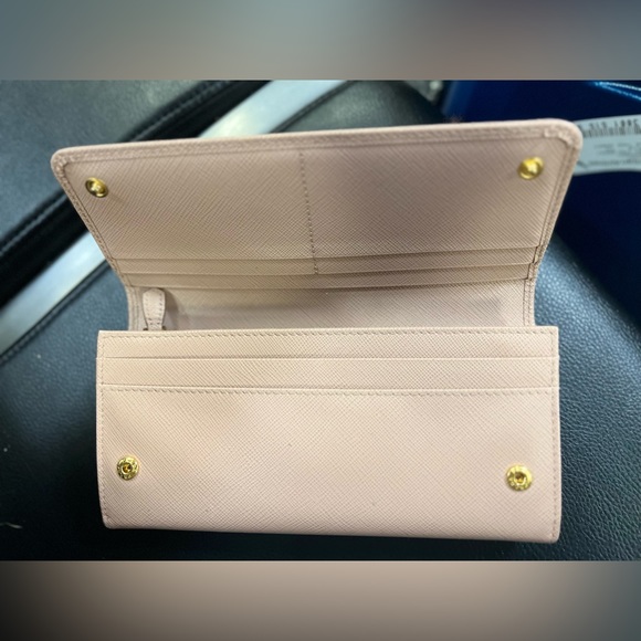 Prada Saffiano Wallet - Picture 3 of 5